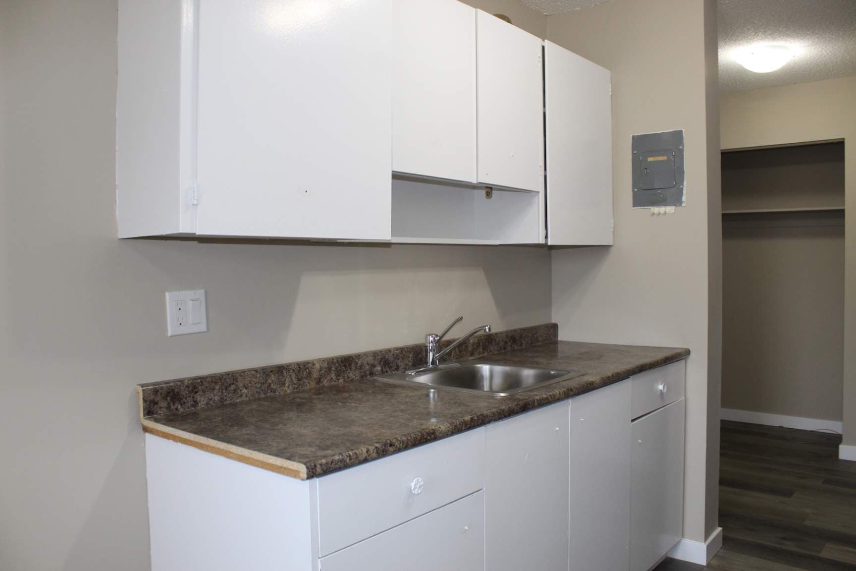 Mainstreet on 33rd — 1 bedroom - Photo 9