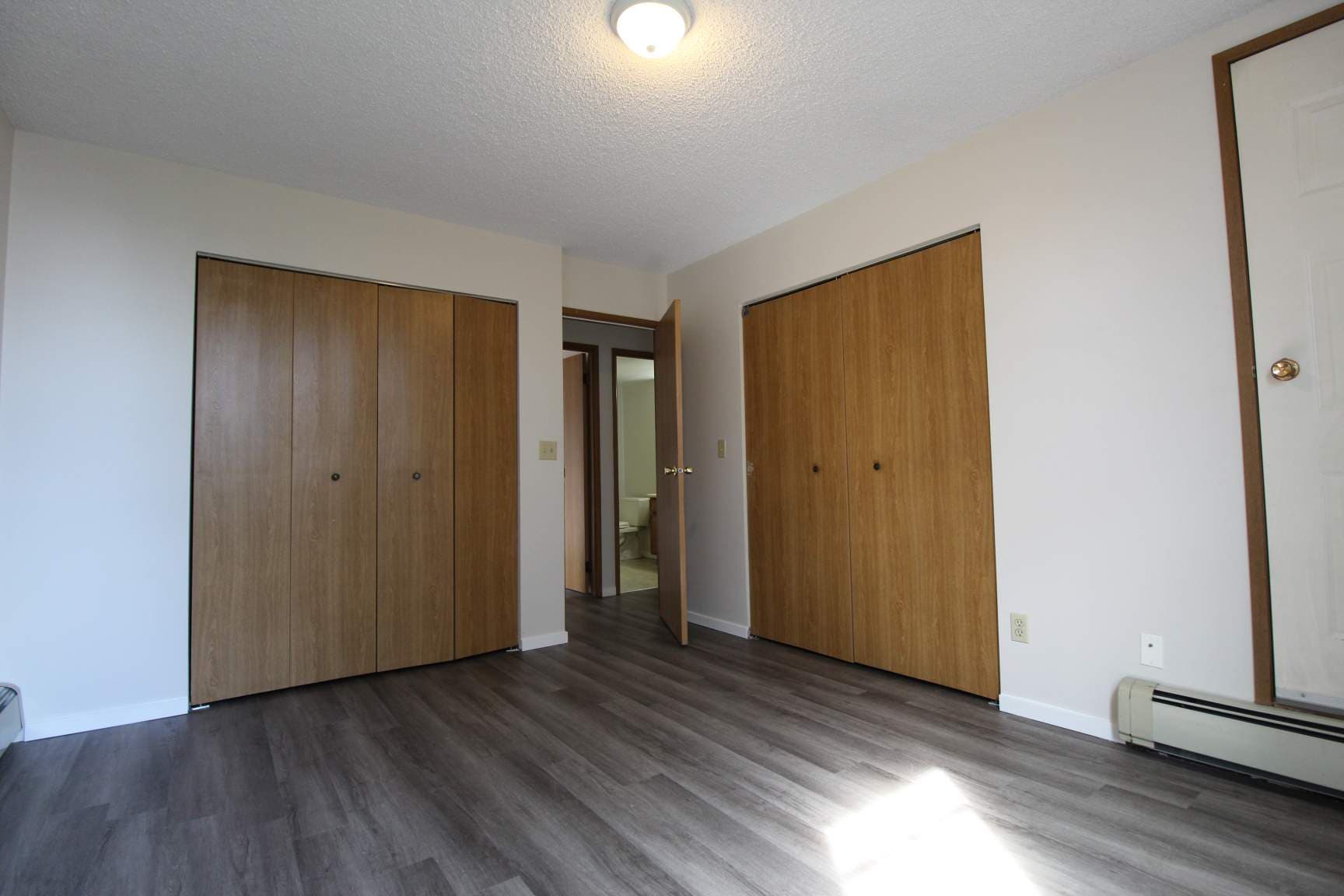 Crescent Heights View — 2 bedroom - Photo 5