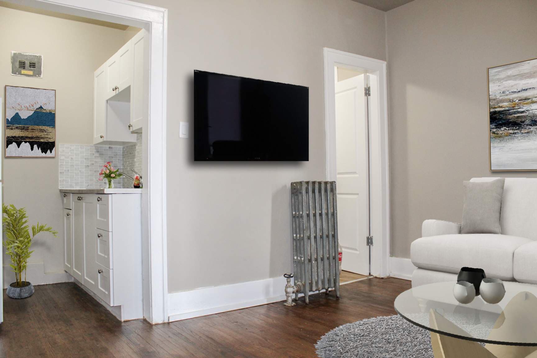 Queen City Apartments — 1 bedroom - Photo 2