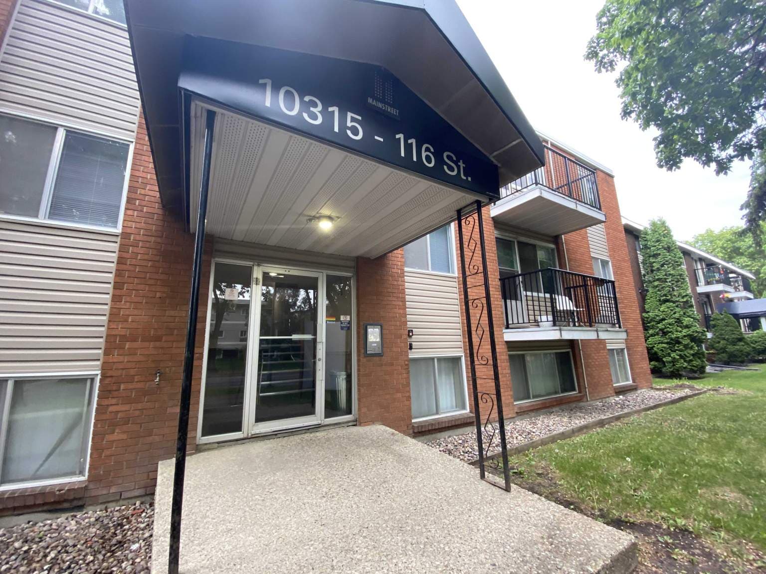 Oliver 4 Apartments — Bachelor - Photo 2