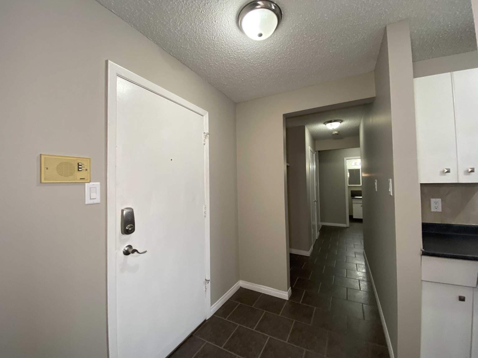 Oliver 4 Apartments — Bachelor - Photo 5