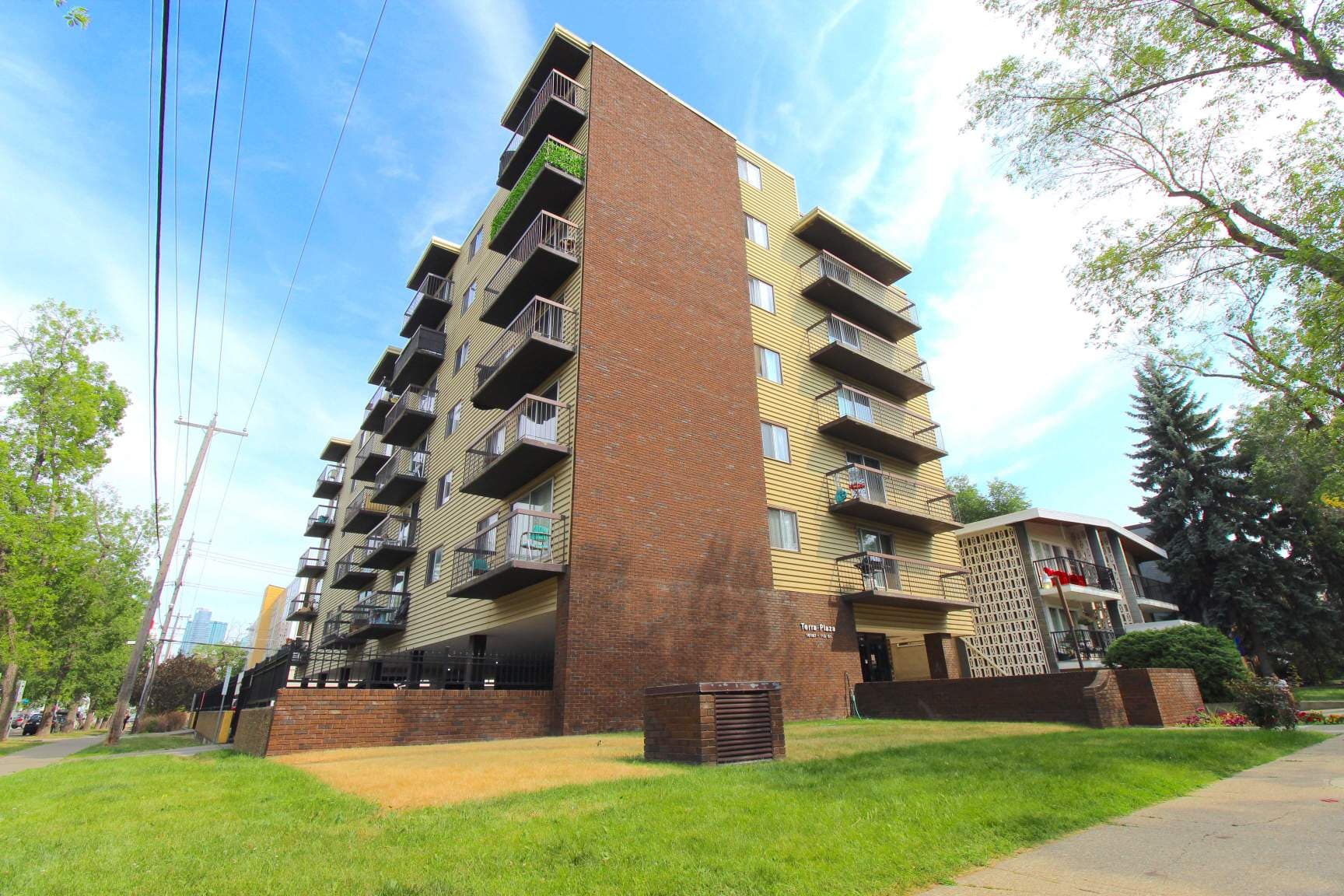 Oliver Place 1 — Bachelor