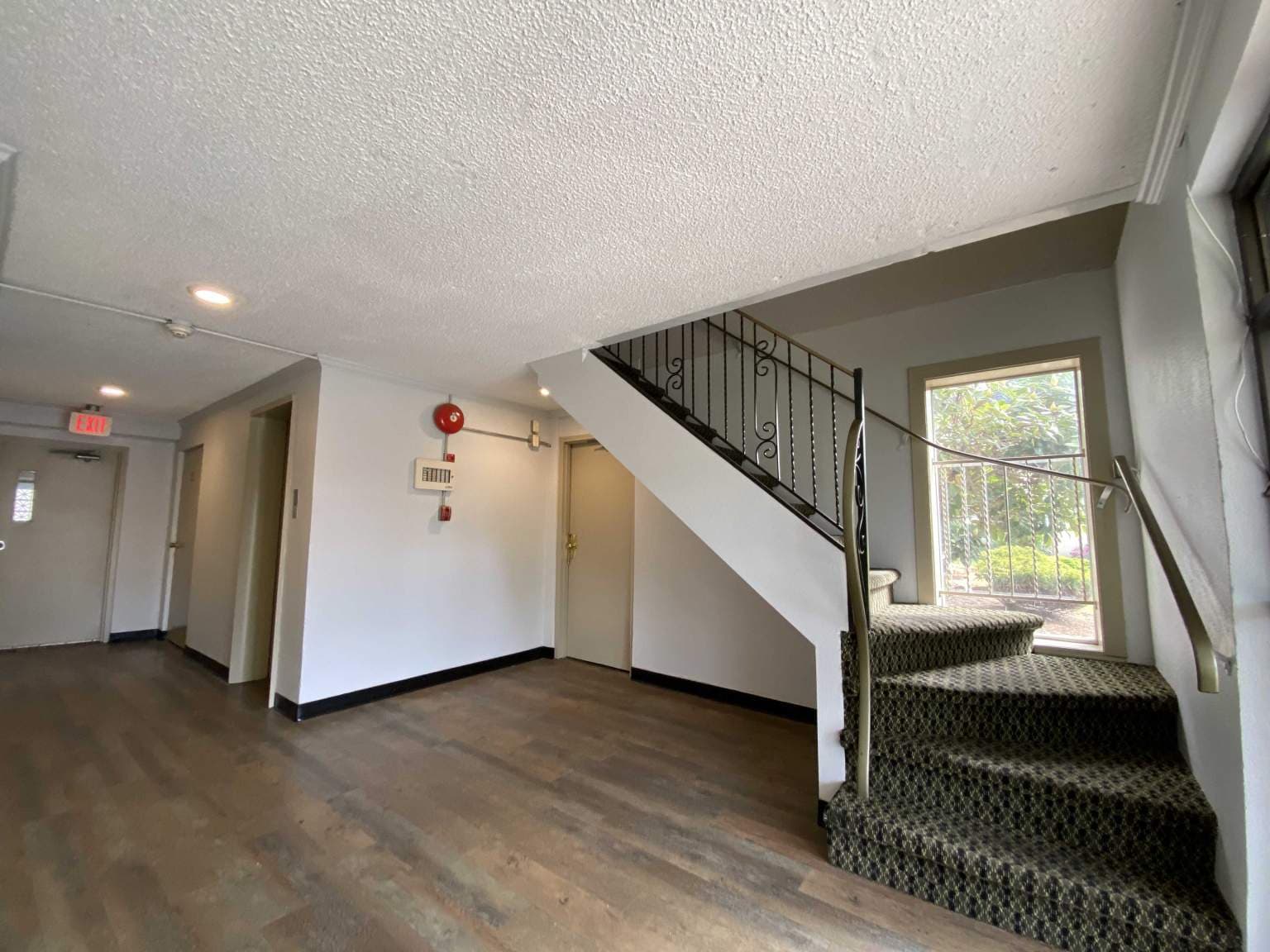 Chilliwack Central Apartments — Bachelor - Photo 9