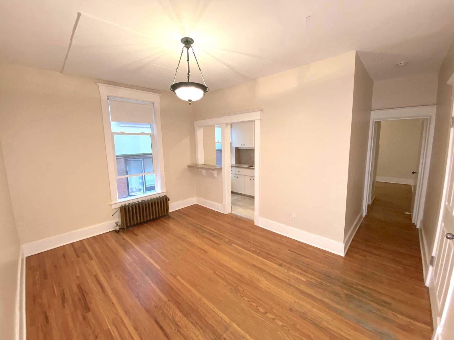 Royal Mission Apartments — 1 bedroom - Photo 4