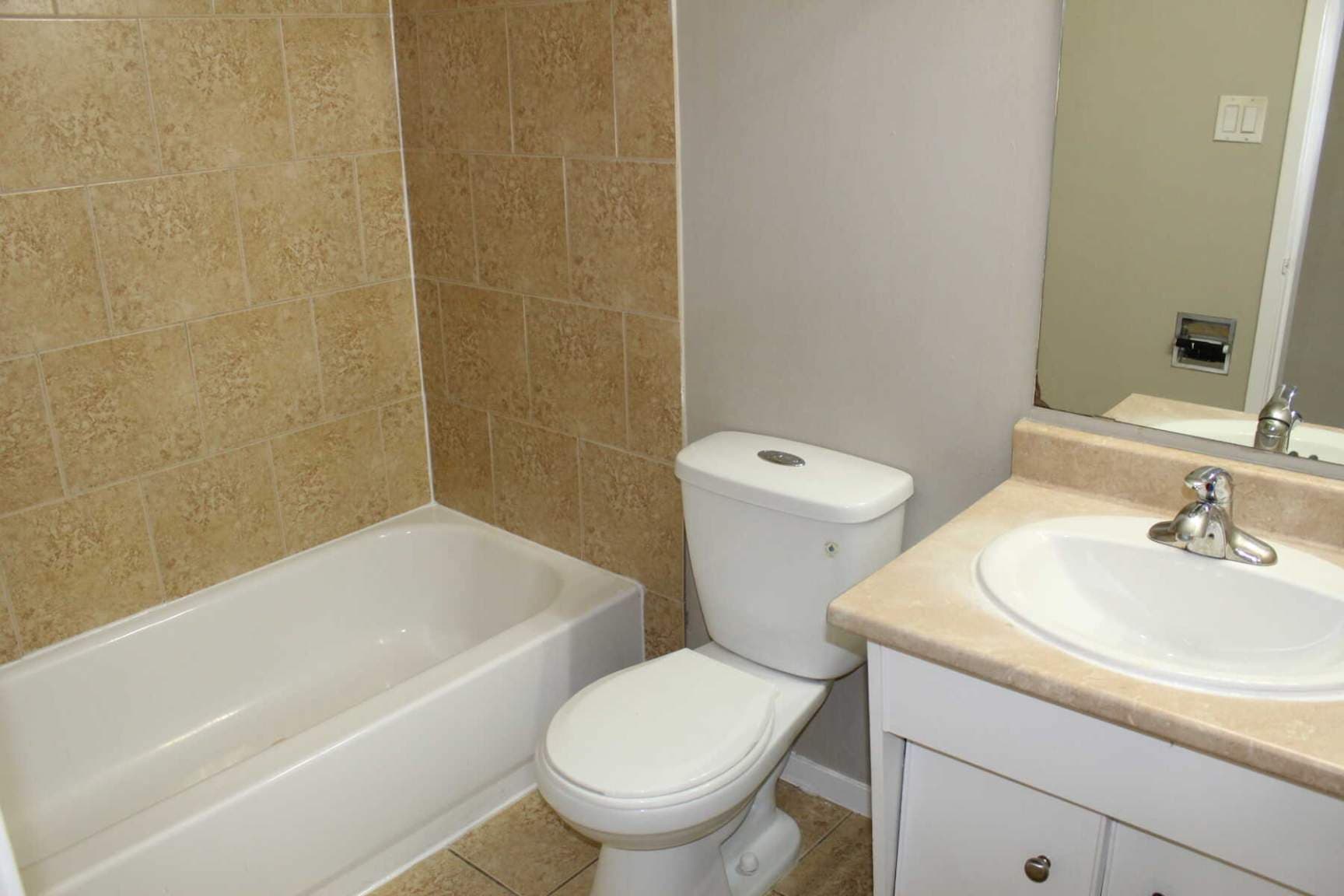 Confederation Place — 1 bedroom - Photo 6