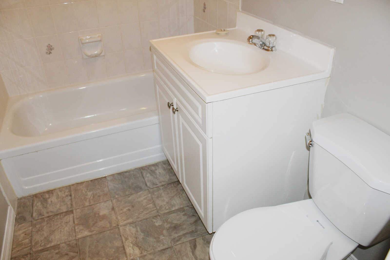 Highland Park Townhomes — 2 bedroom Townhouse - Photo 11