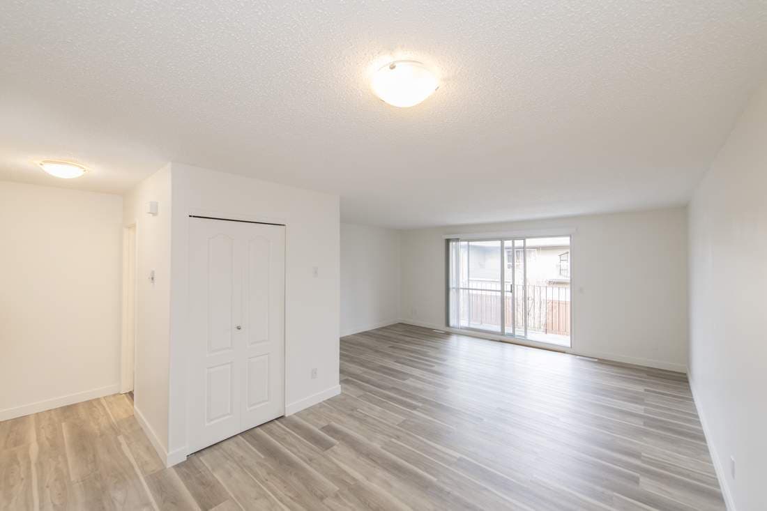 Bowness 4347 Apartments — 3 bedroom - Photo 3