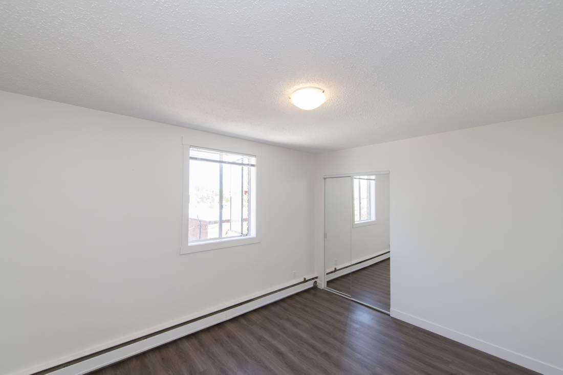 Mission Apartments — 1 bedroom - Photo 8