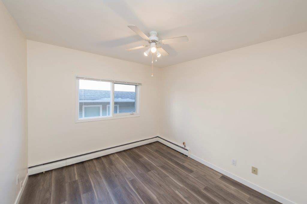 Dartmouth Apartments — 1 bedroom - Photo 10