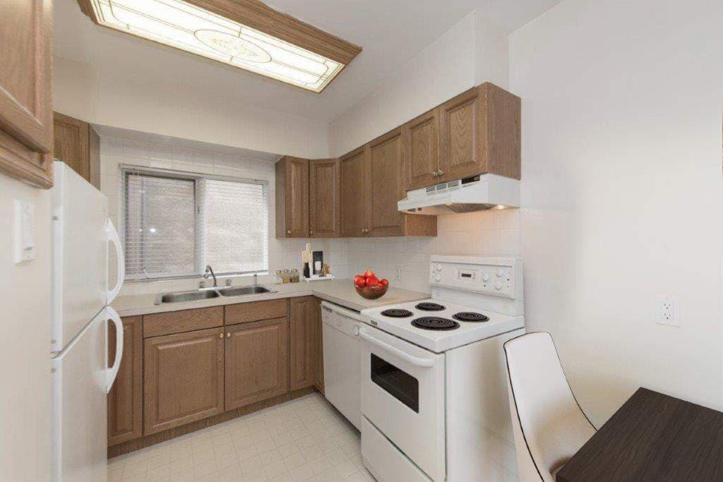 Dartmouth Apartments — 1 bedroom - Photo 5