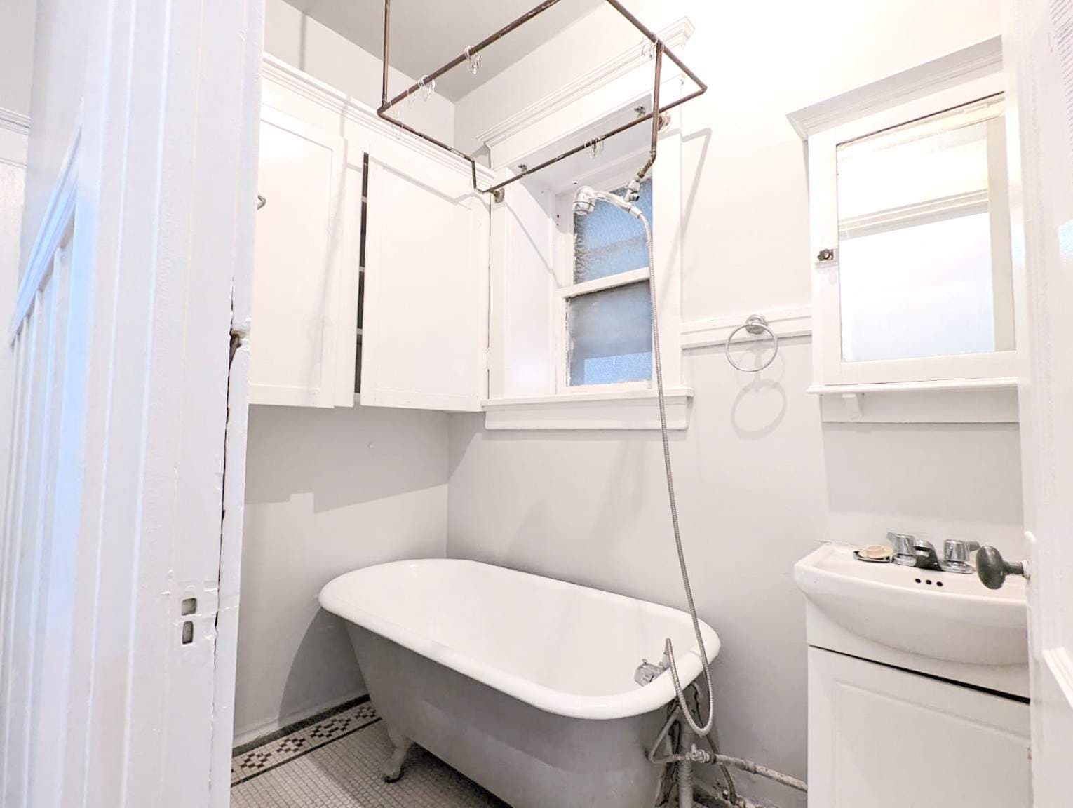The Princeton — 2 bedroom - Photo 20