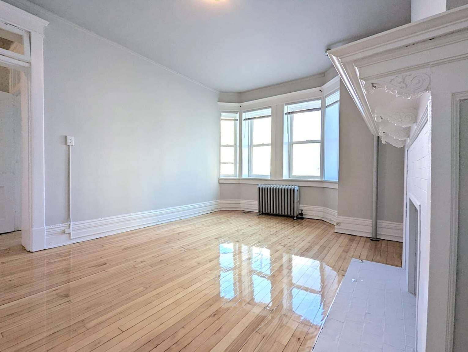 The Princeton — 2 bedroom - Photo 8