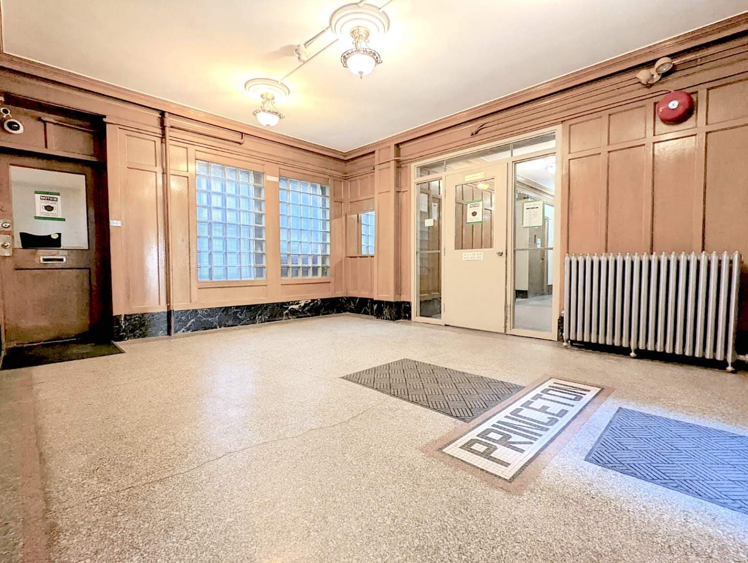 The Princeton — 2 bedroom - Photo 7