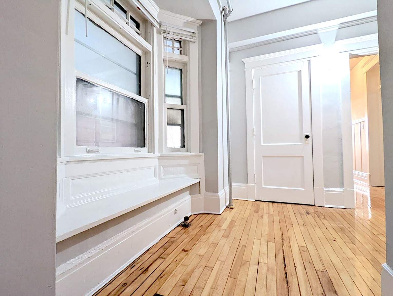 The Princeton — 2 bedroom - Photo 16
