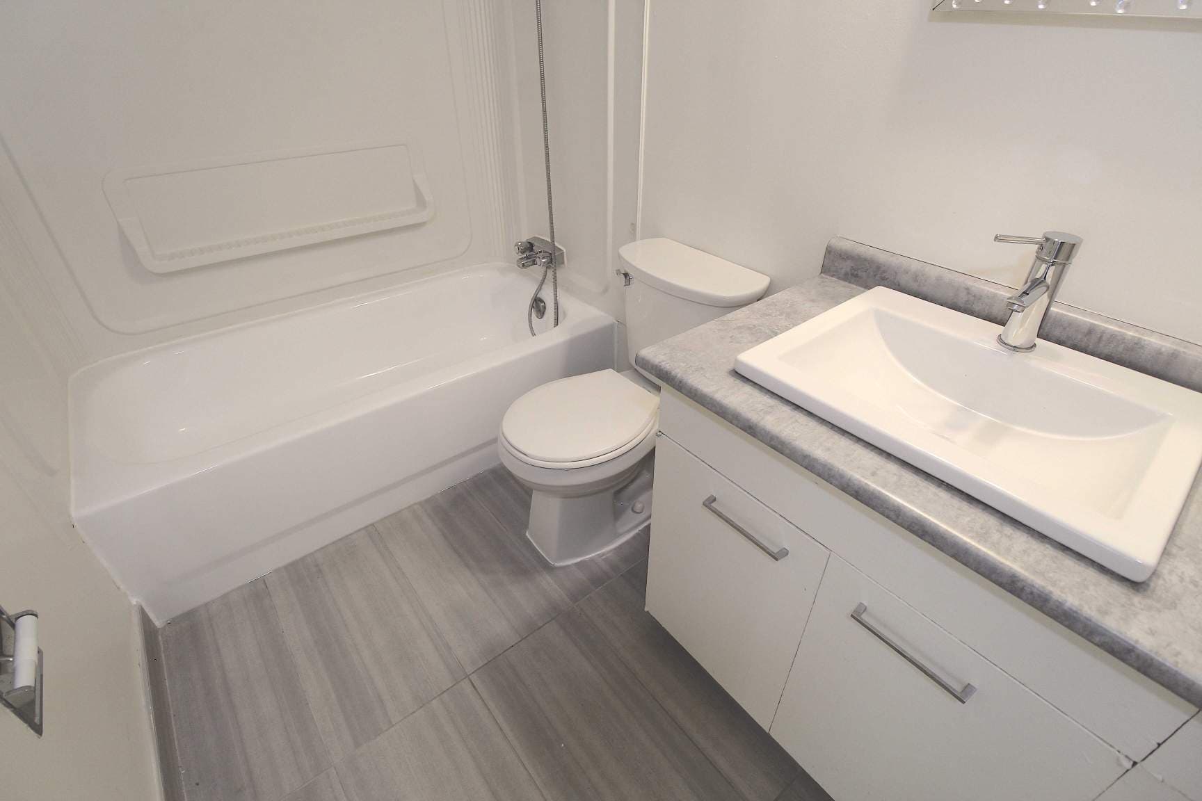 Avonhurst 3525 — 1 bedroom - Photo 3
