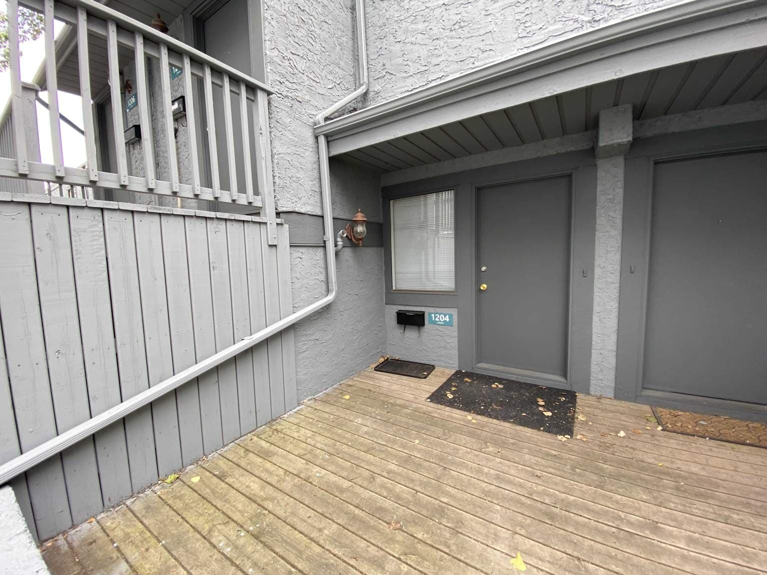 Queen's Park Townhomes — 2 bedroom - Photo 17