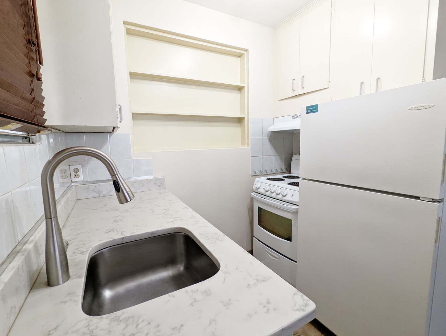 Mission Riverside Apartments — 1 Bedroom - Photo 9