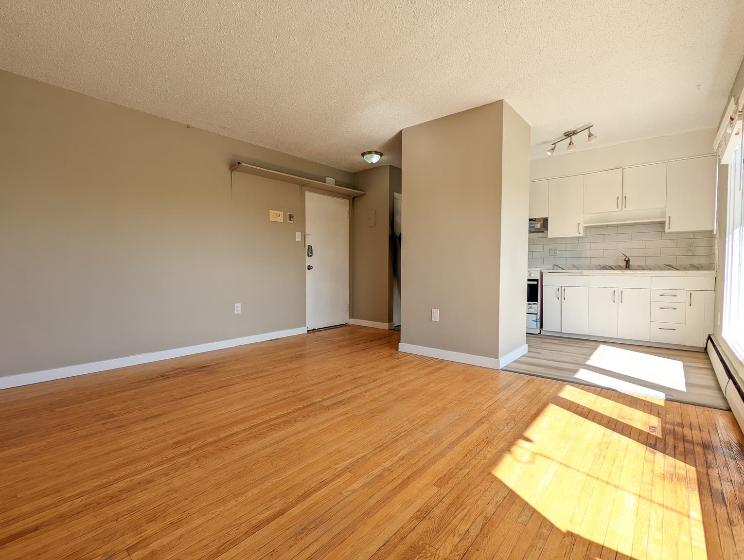 Rossdale Apartments 1 — 1 Bedroom - Photo 2