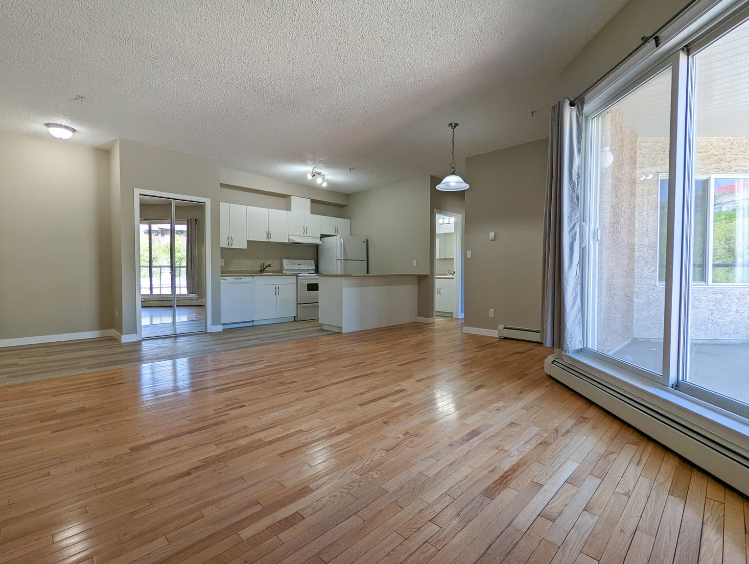 Legislative Estates Apartments — 1 Bedroom - Photo 2