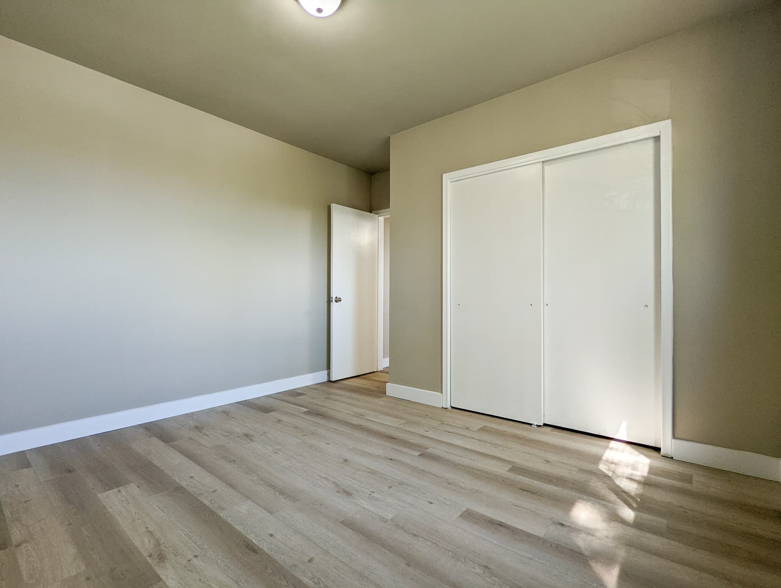 Heritage Trail Apartments 3 — 1 Bedroom - Photo 4