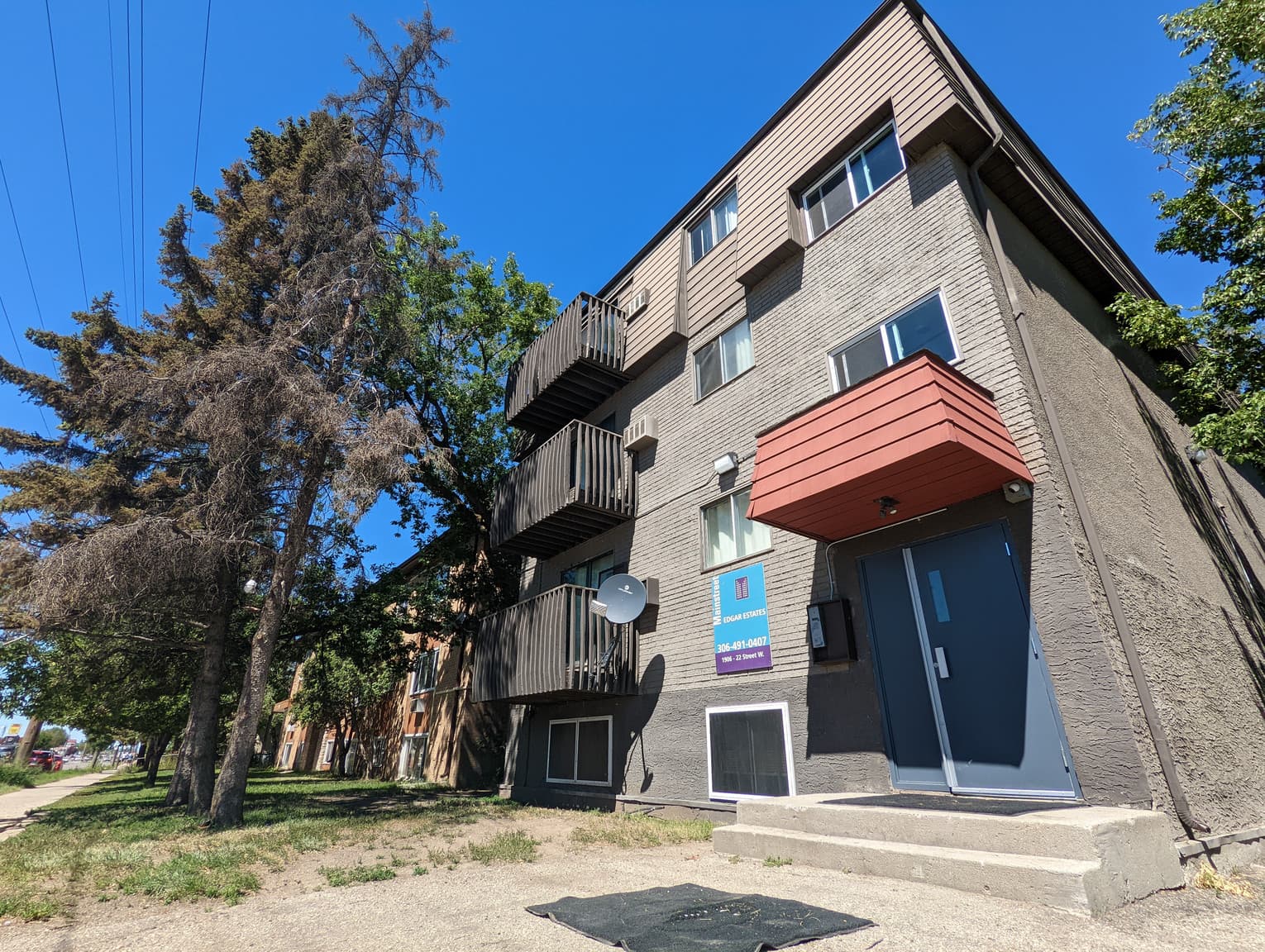 Edgar Estates — 3 bedroom - Photo 2