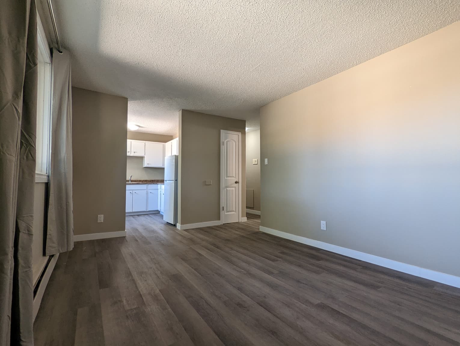 Edgar Estates — 3 bedroom - Photo 5