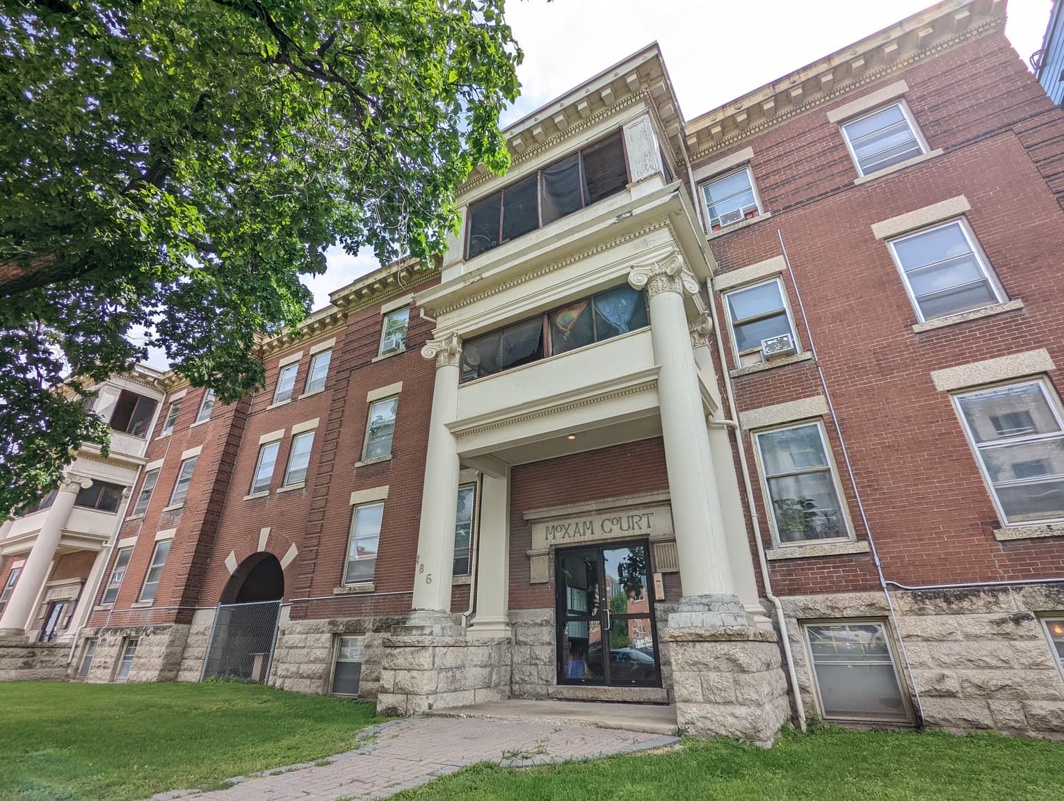 Moxam Court Apartments — 2 Bedroom - Photo 14