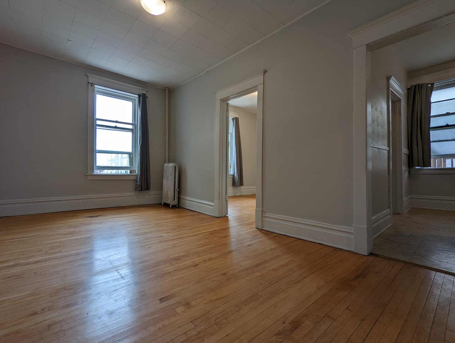 Moxam Court Apartments — 2 Bedroom - Photo 4