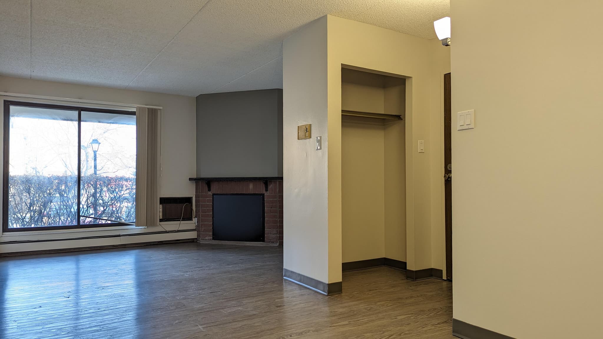 Mainstreet Fairmont Village — 3 Bedroom - Photo 3