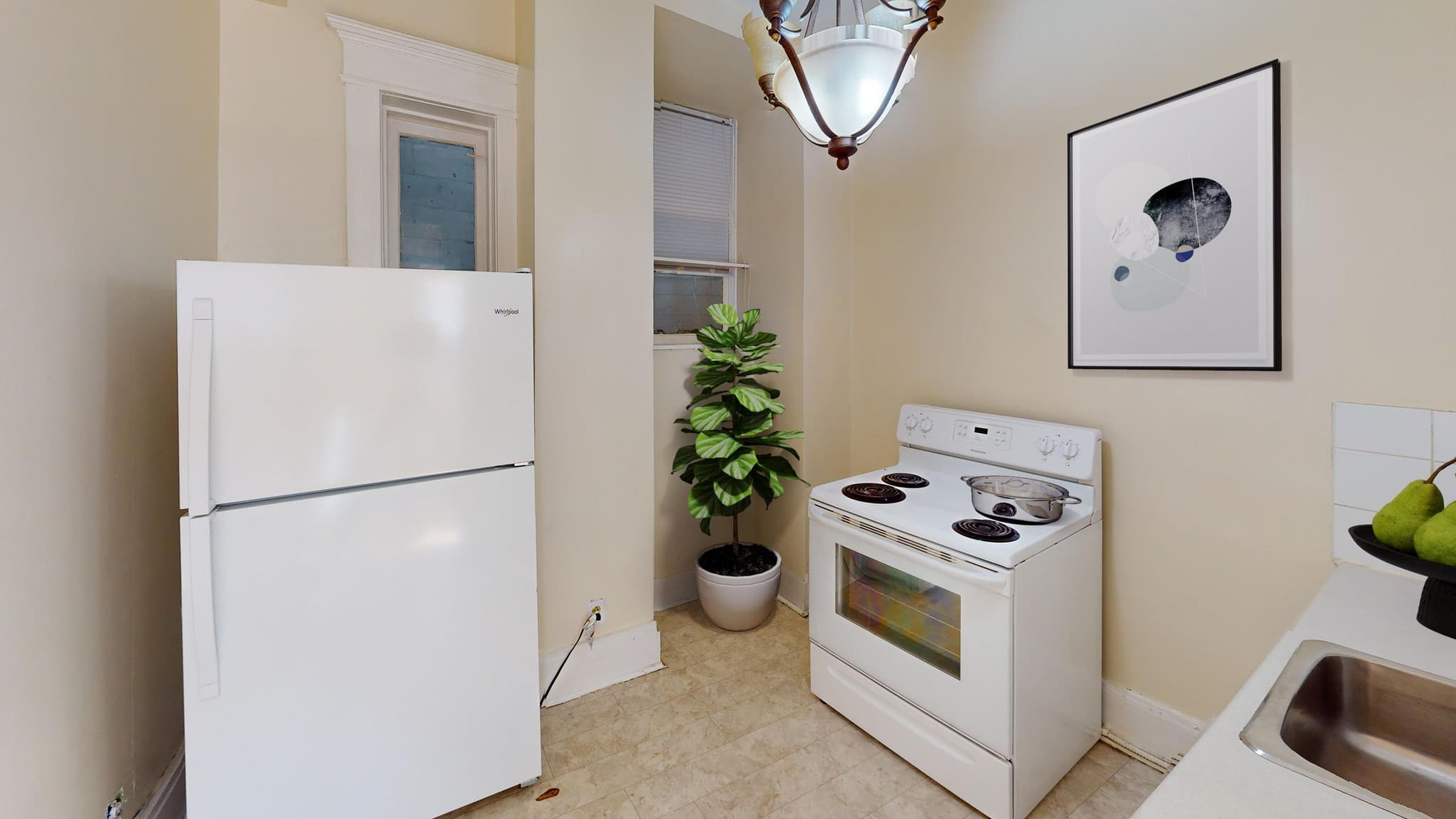 The Princeton — 2 bedroom - Photo 18