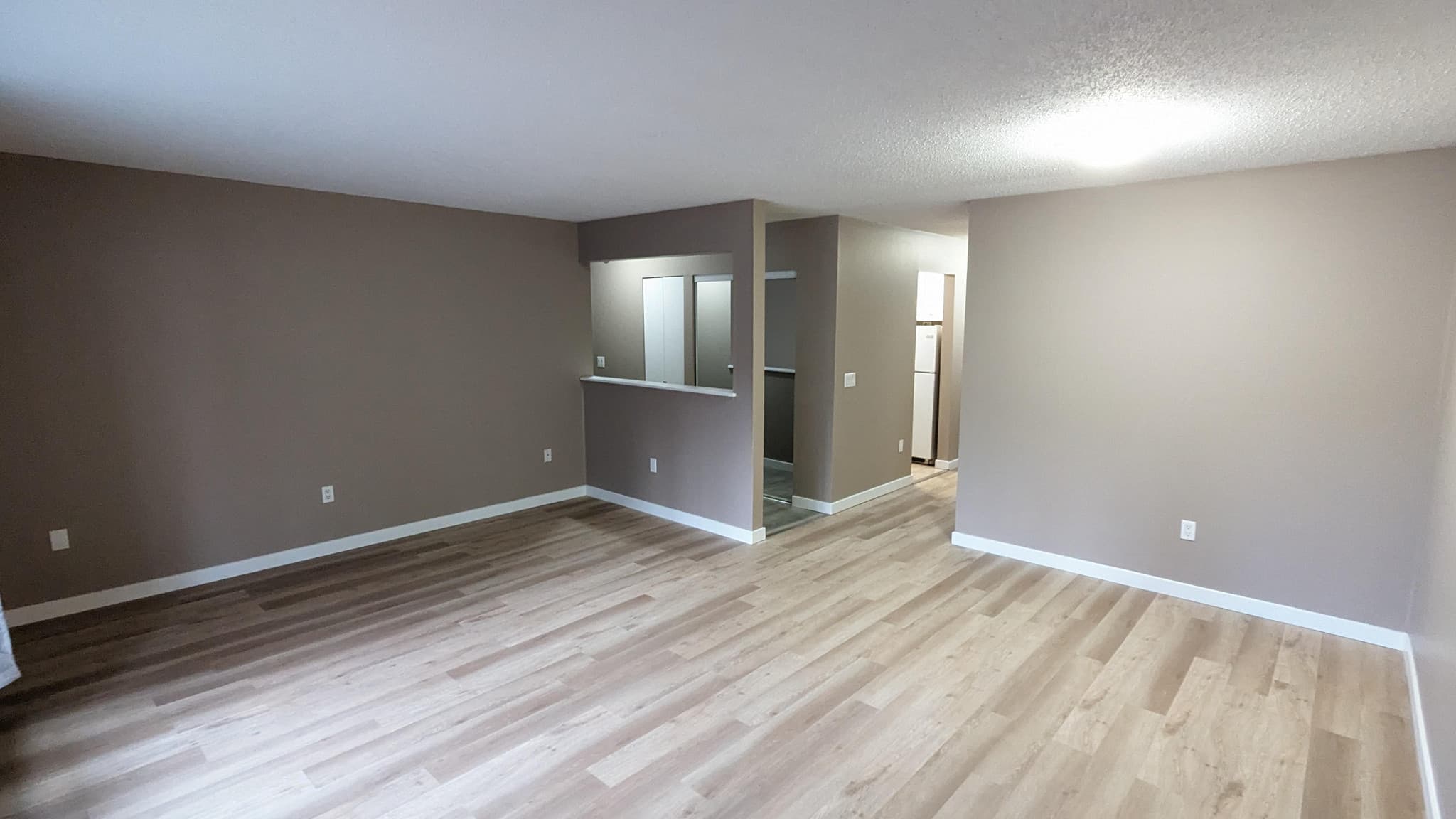 Mainstreet Estates — 3 bedroom - Photo 6
