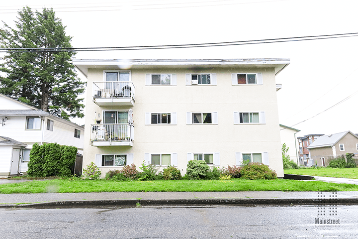 Chilliwack Core Mainstreet Apartments I & II — Bachelor - Photo 3