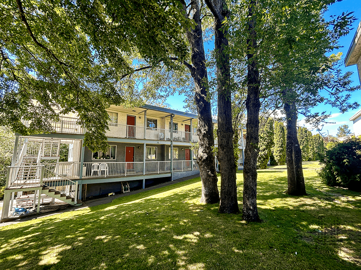 Mainstreet Victoria Garden Apartments — 2 Bedrooms - Photo 10