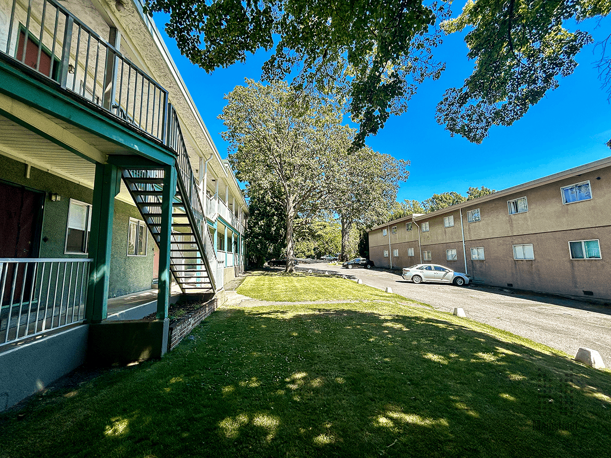Mainstreet Victoria Garden Apartments — 2 Bedrooms - Photo 11