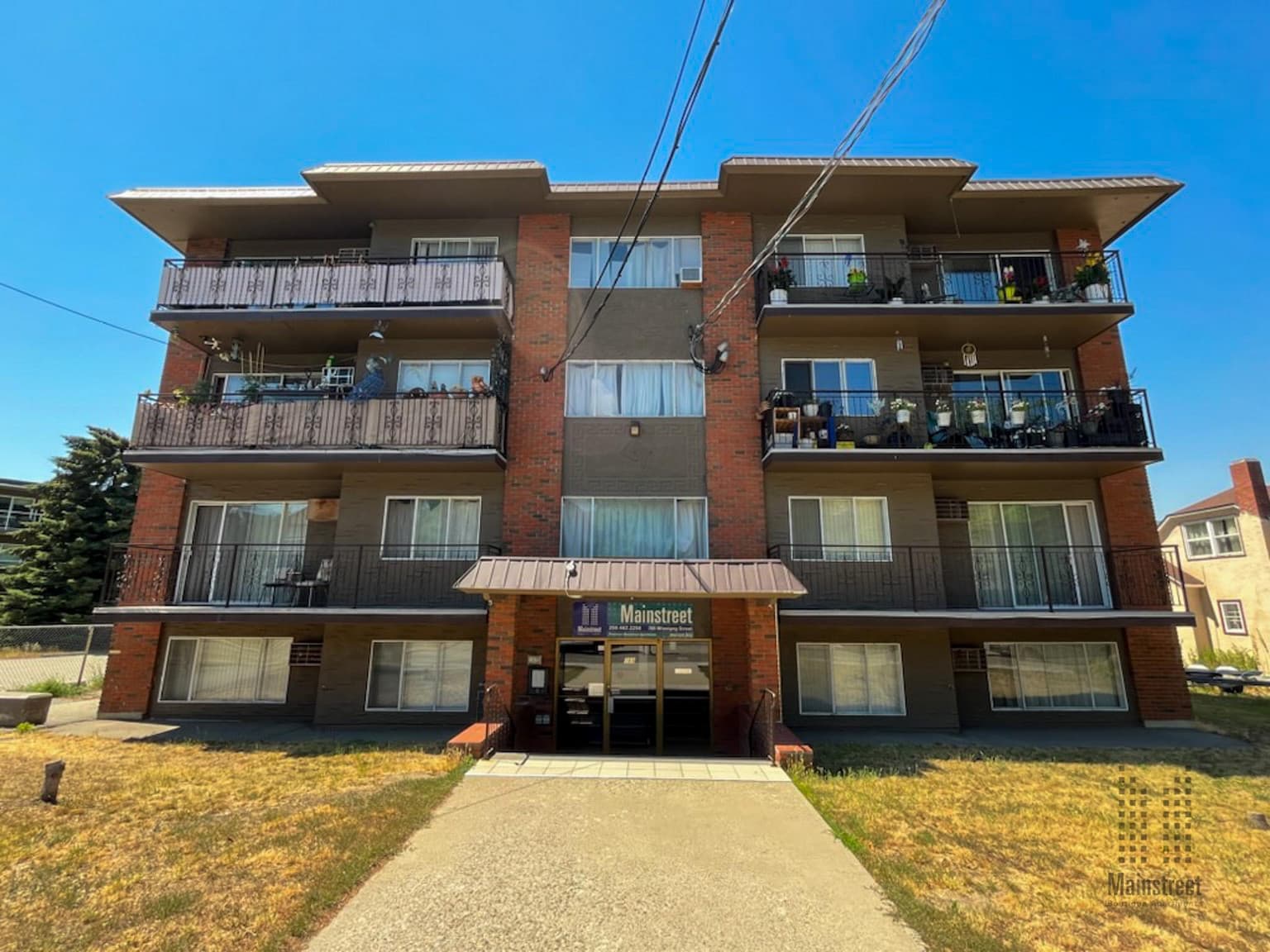 Penticton Main Street Apartments — Bachelor - Photo 4