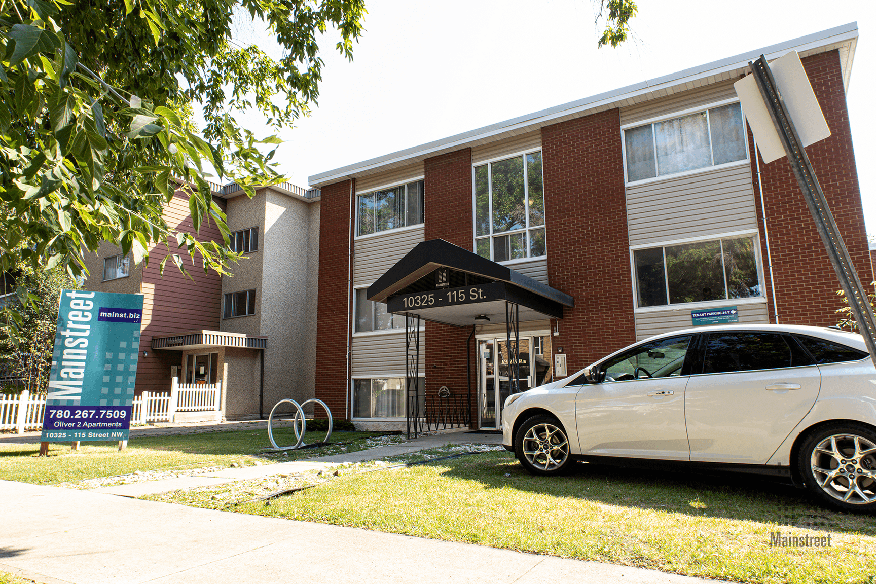 Oliver 2 Apartments — Bachelor