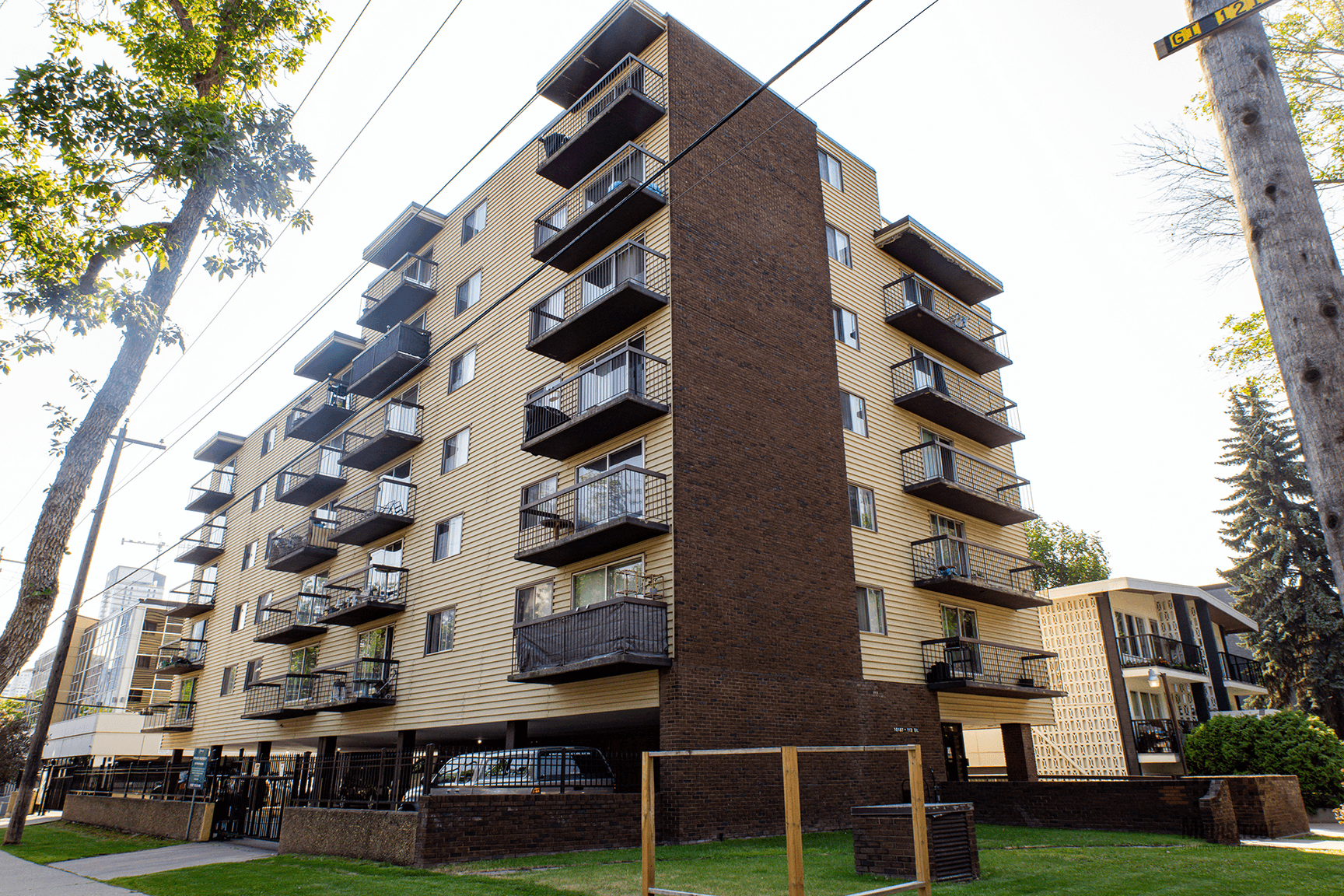 Oliver Place 1 — Bachelor - Photo 3