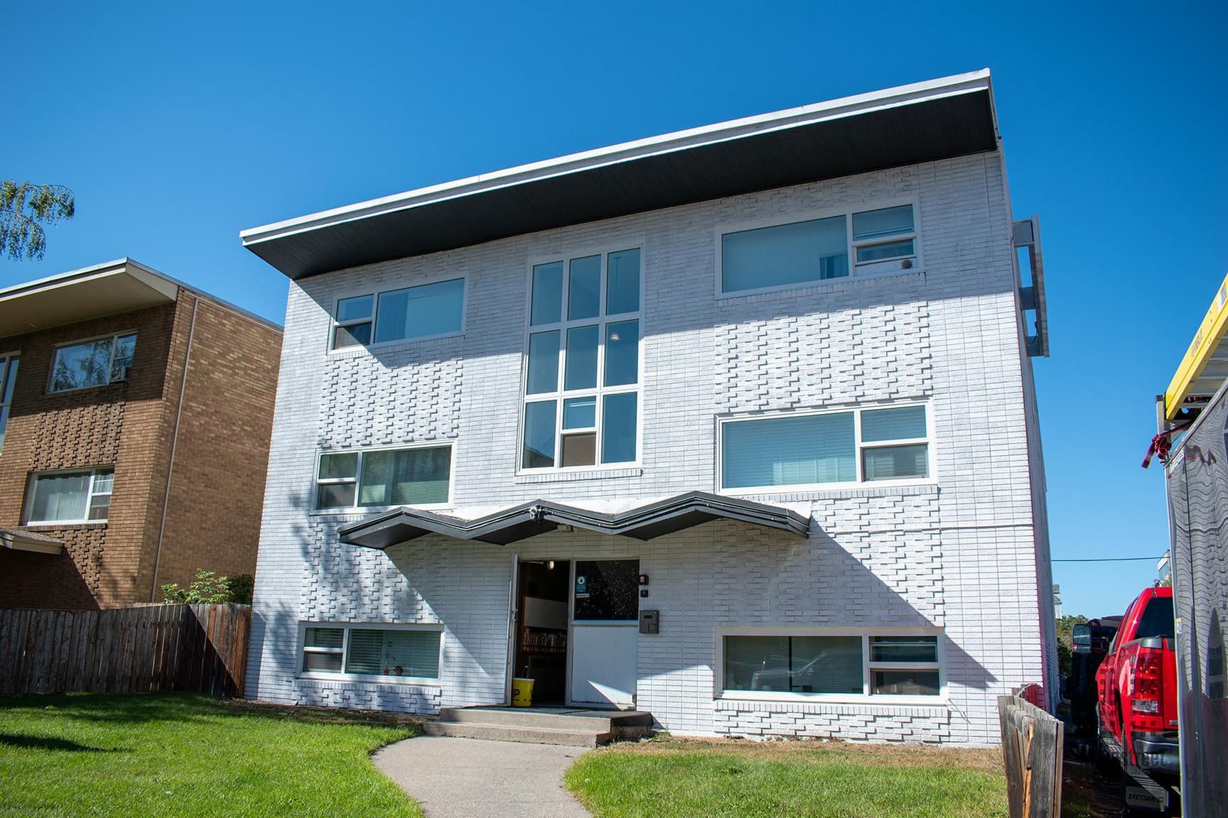1711 Mount Royal Apartments — 1 Bedroom