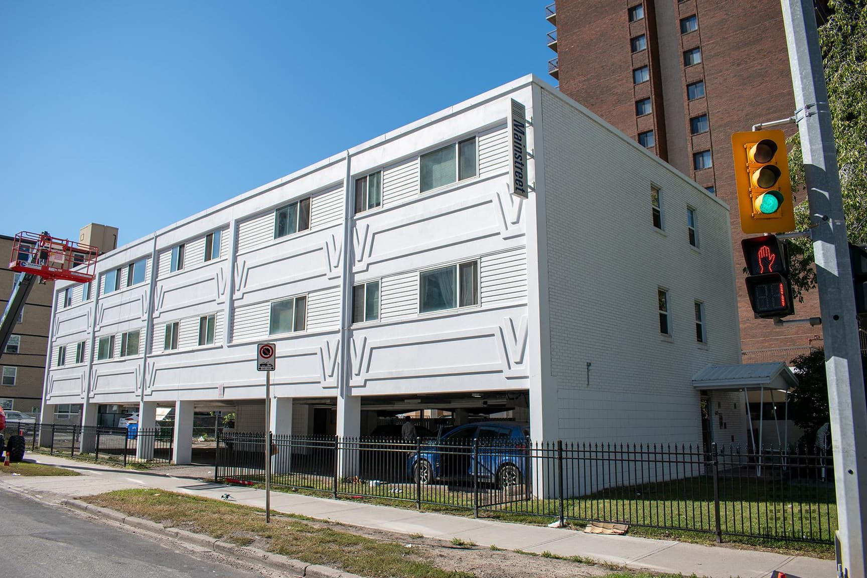 Central Beltline Apartments — 1 Bedroom - Photo 5
