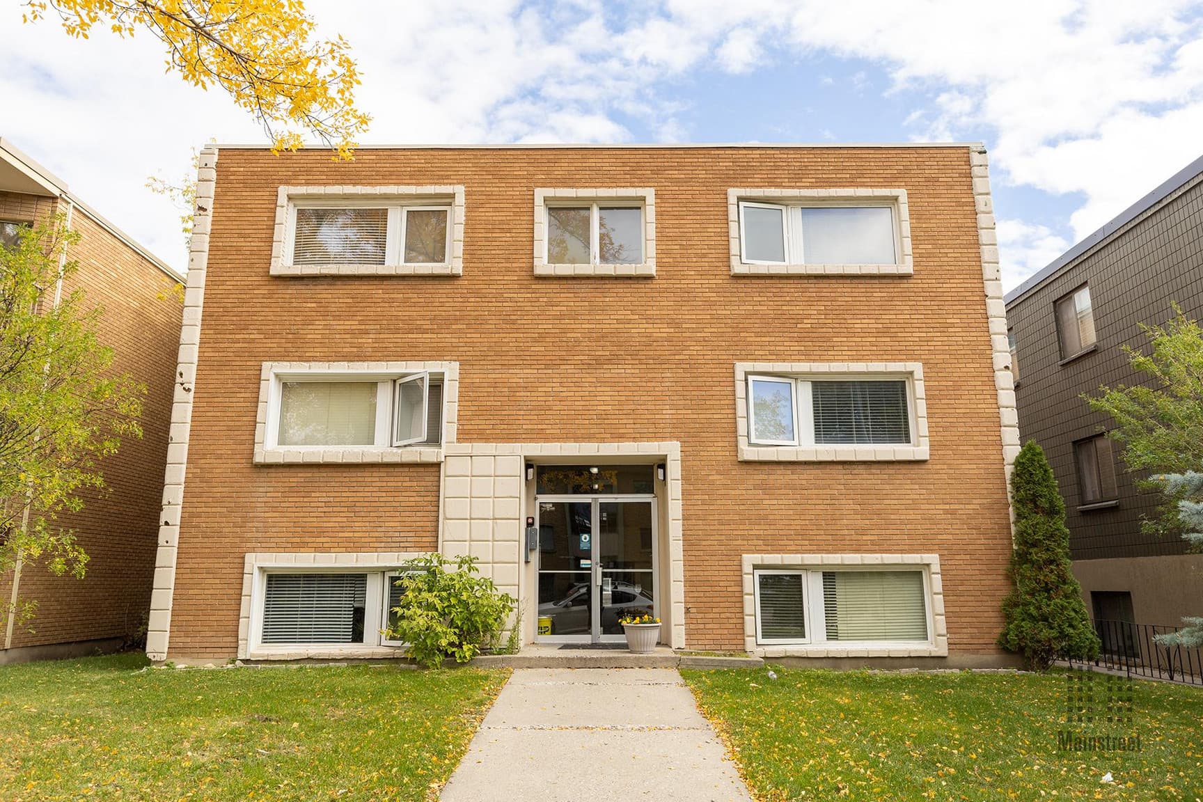 Mount Royal Apartments — 1 bedroom - Photo 8