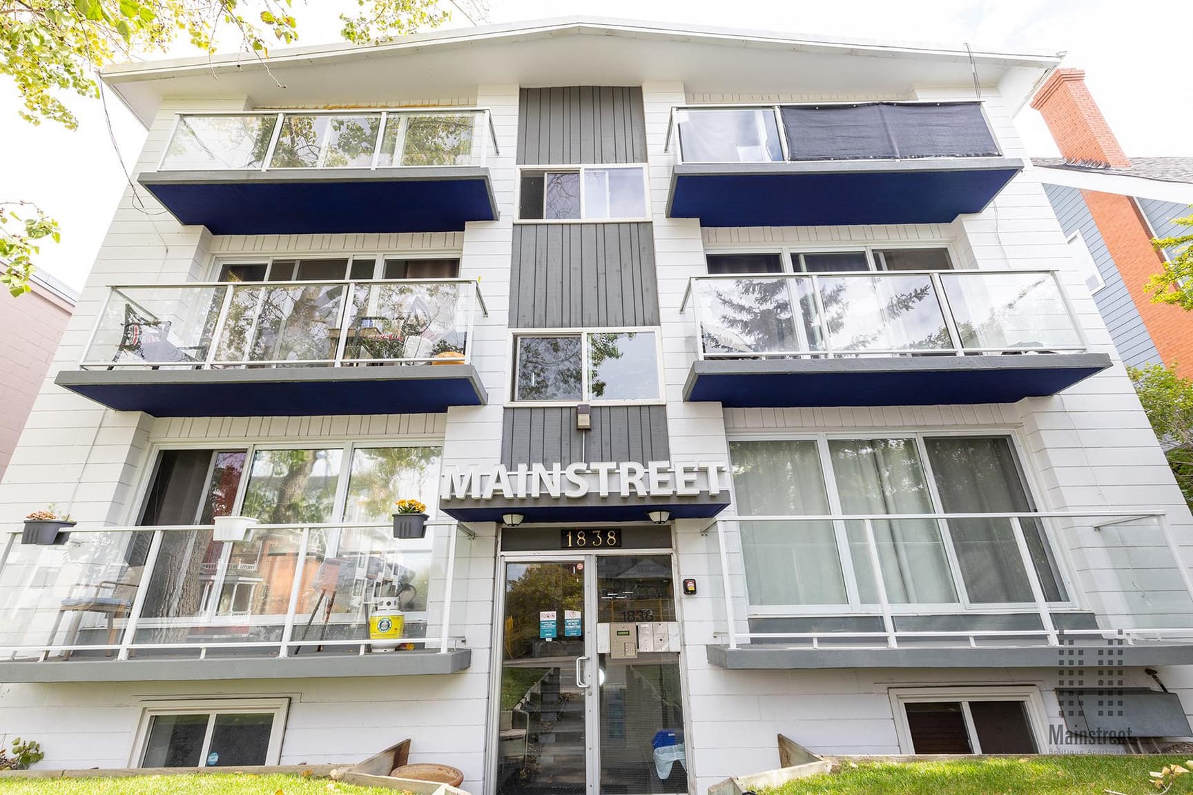 Mount Royal on 14th Apartments — 1 Bedroom - Photo 4