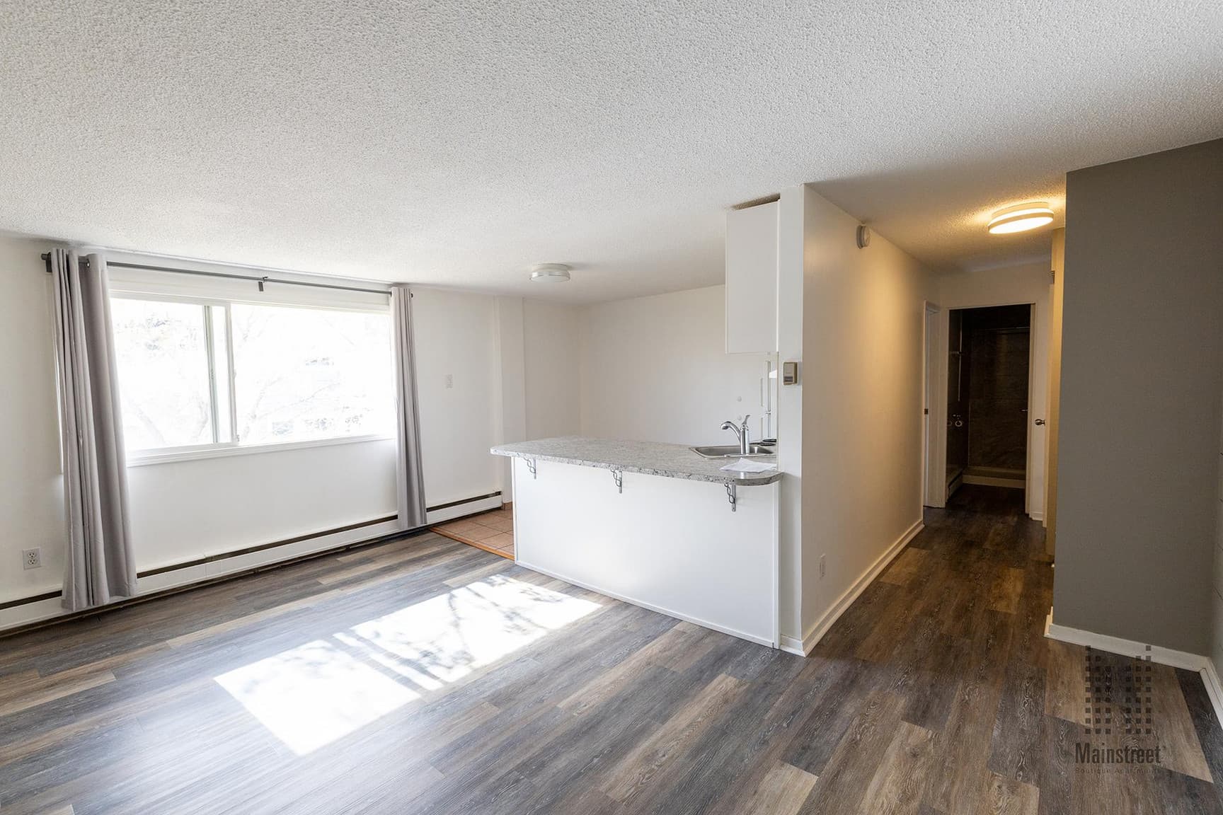 Mount Royal on 14th Apartments — 1 Bedroom - Photo 6