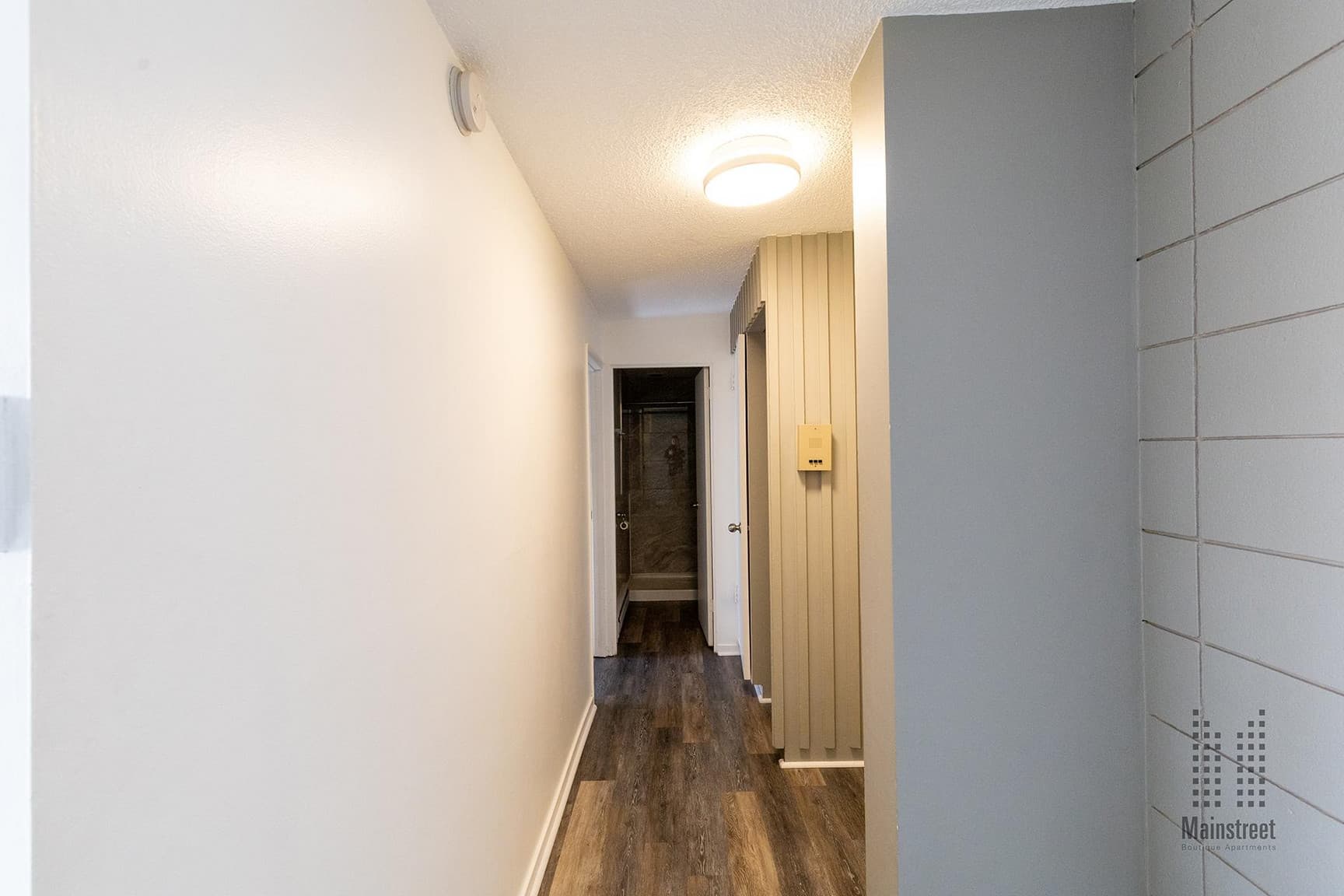 Mount Royal on 14th Apartments — 1 Bedroom - Photo 10