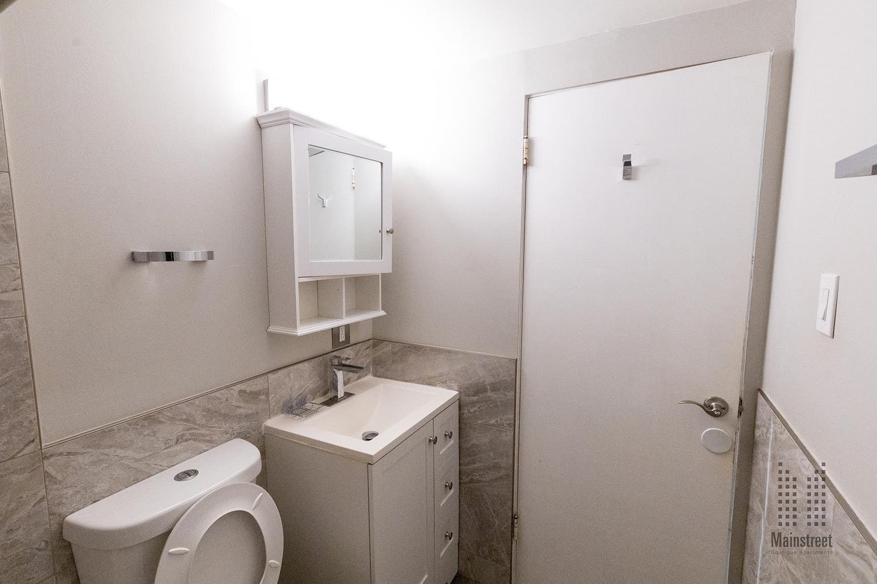 Mount Royal on 14th Apartments — 1 Bedroom - Photo 13