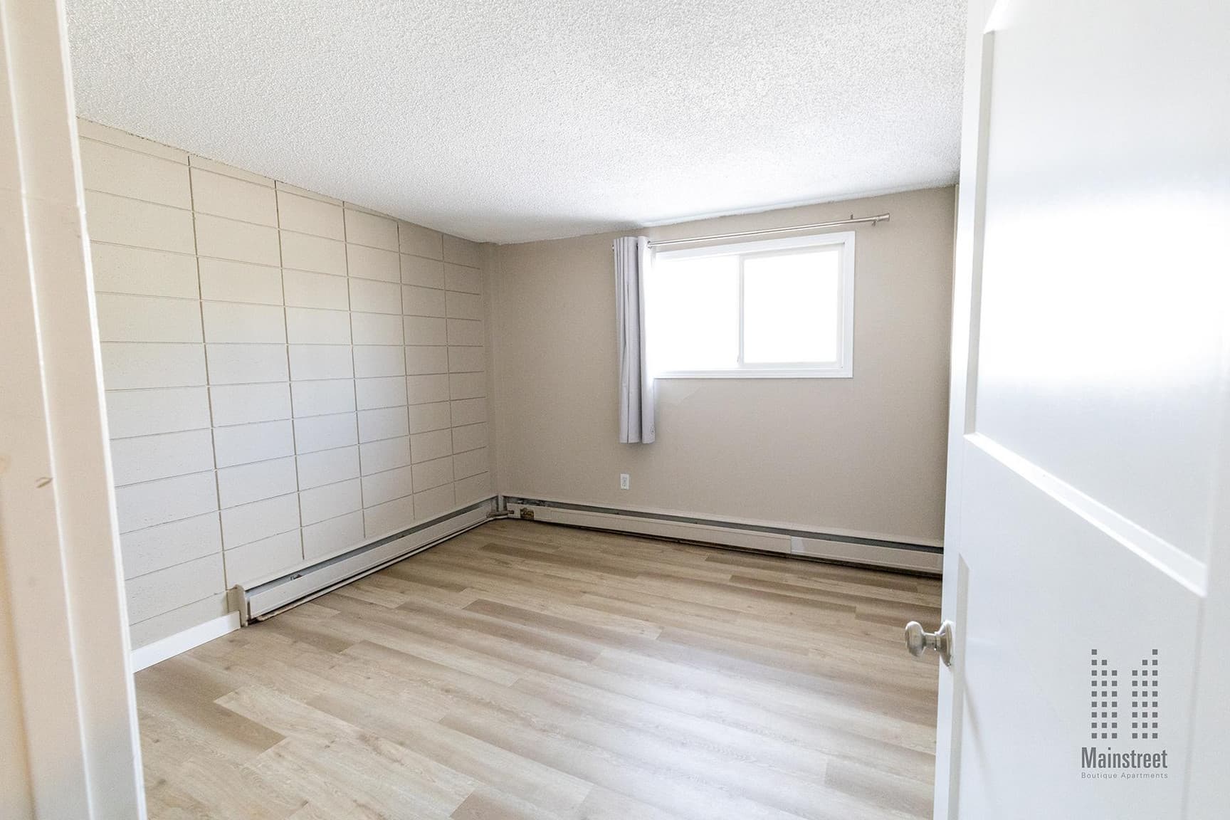 Mount Royal on 14th Apartments — 1 Bedroom - Photo 22