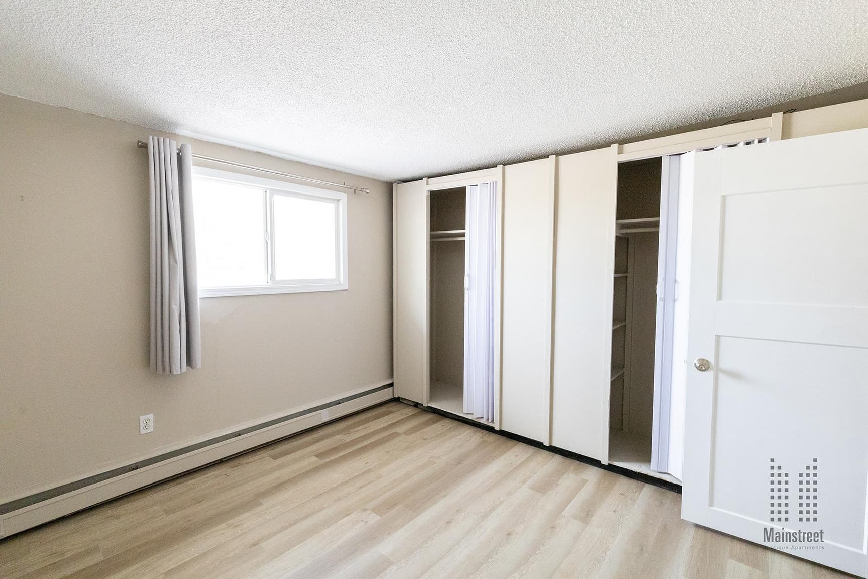 Mount Royal on 14th Apartments — 1 Bedroom - Photo 23