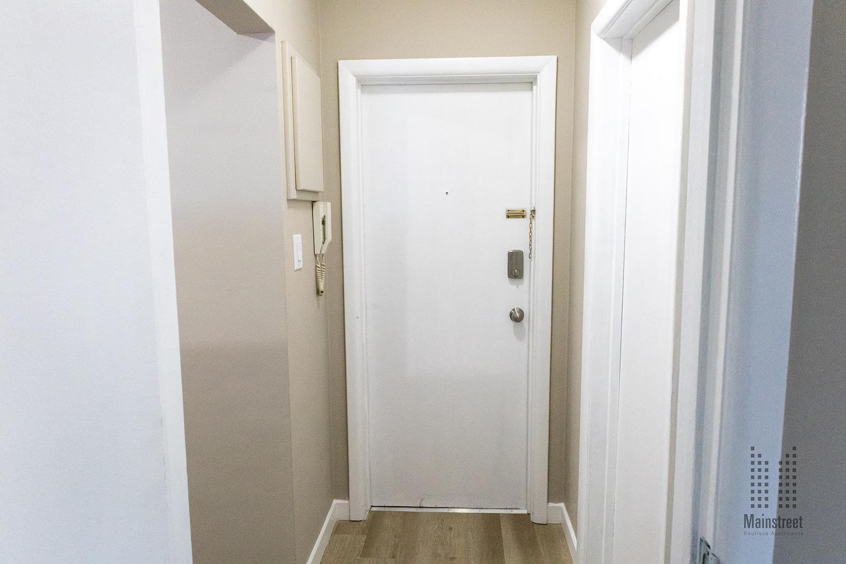 Mainstreet Marda Loop Apartments — Bachelor - Photo 5