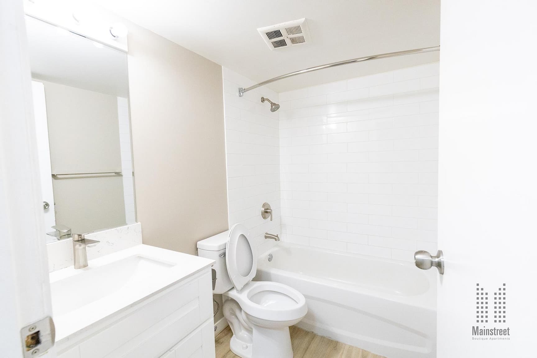 Crescent Heights Apartments — 1 Bedroom - Photo 10