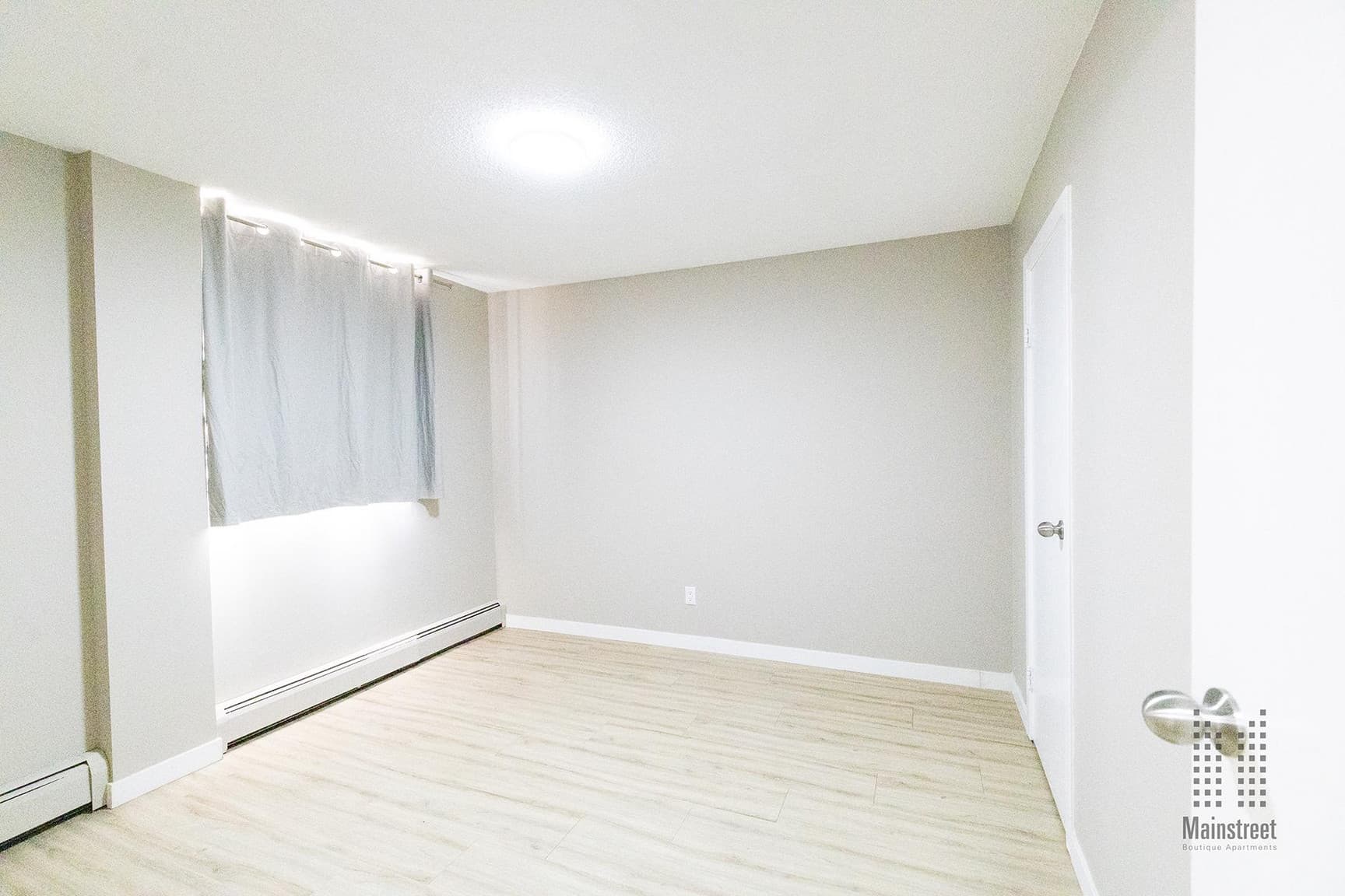 Crescent Heights Apartments — 1 Bedroom - Photo 11
