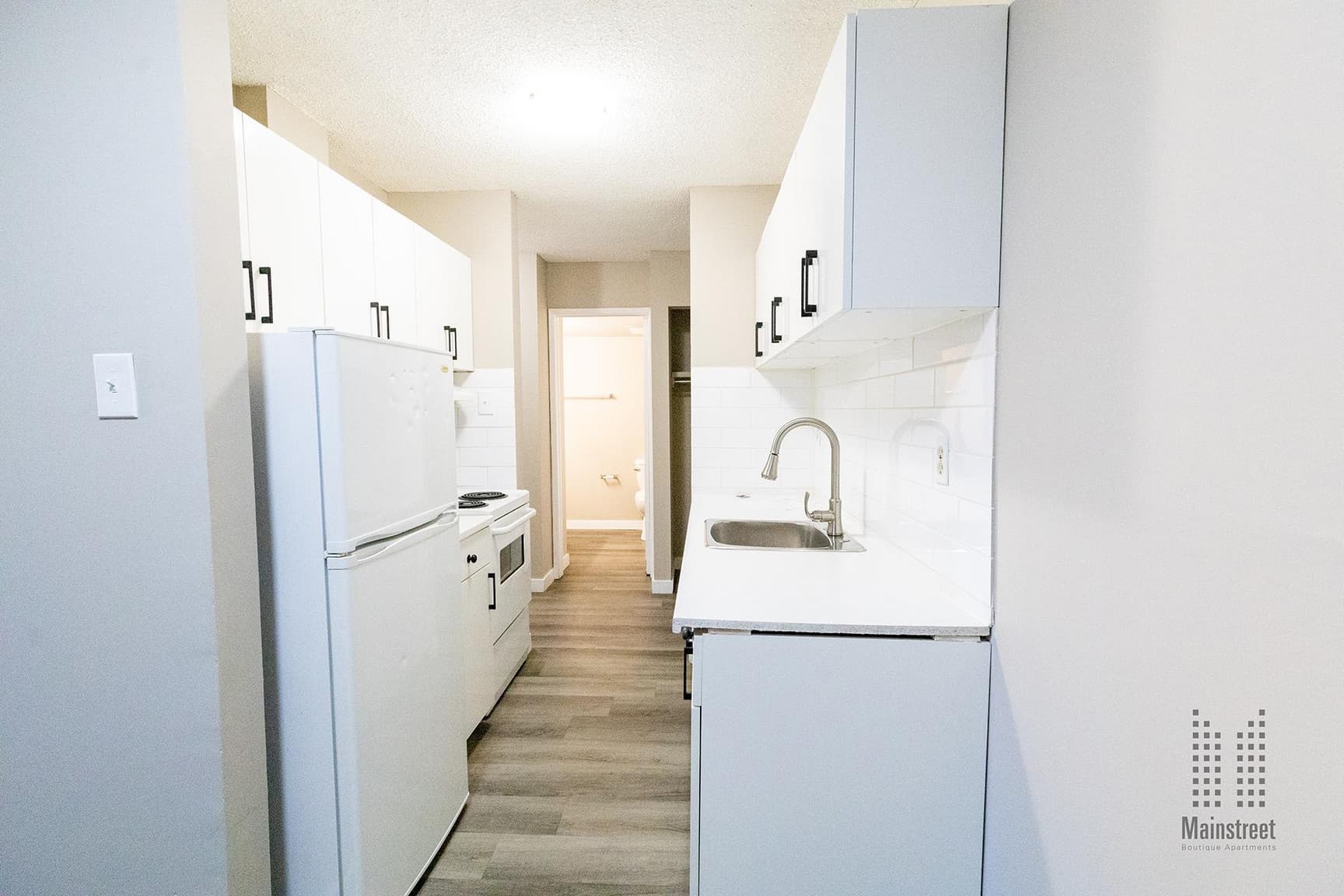 Crescent Heights Apartments — 1 Bedroom - Photo 15